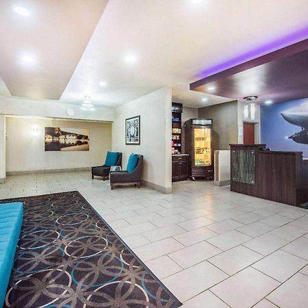 Hotel La Quinta By Wyndham Fairborn Wright-Patterson Extérieur photo
