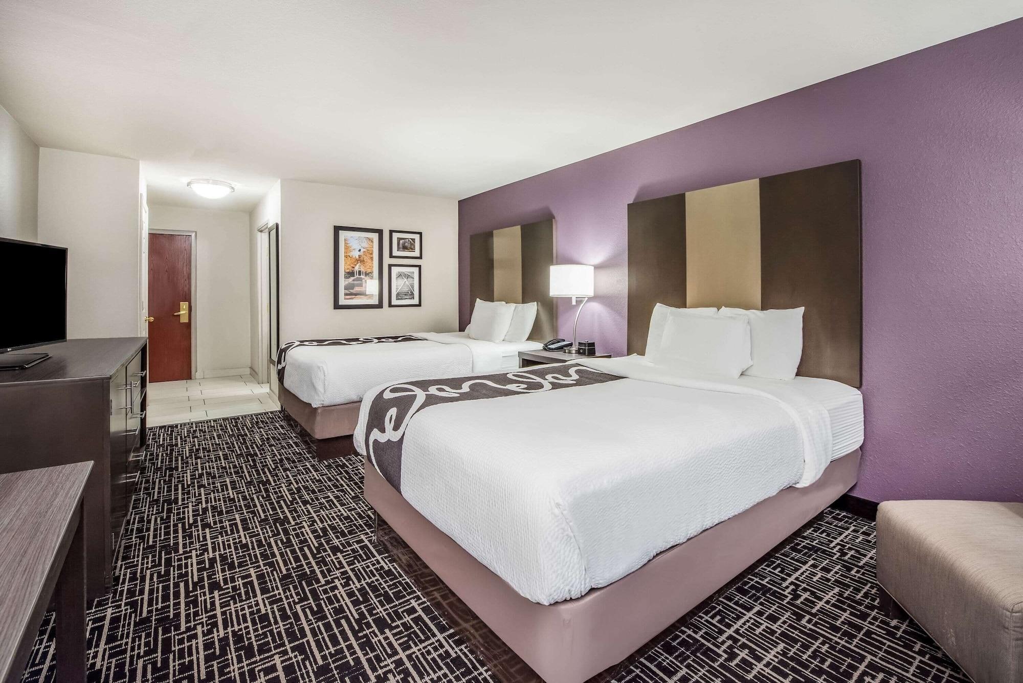 Hotel La Quinta By Wyndham Fairborn Wright-Patterson Extérieur photo